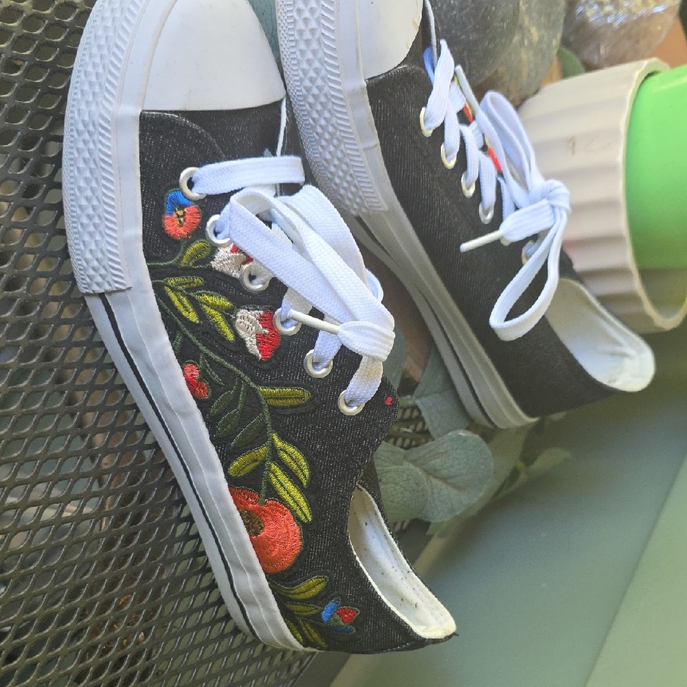 Floral Embroidered Black Canvas Sneakers